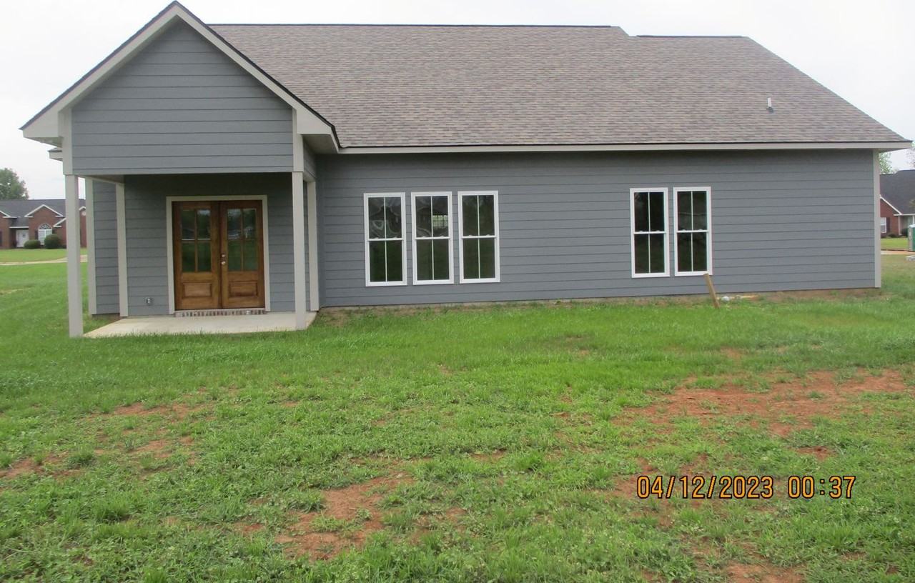 138 Chelmsford Ct - Photo 2 of 7