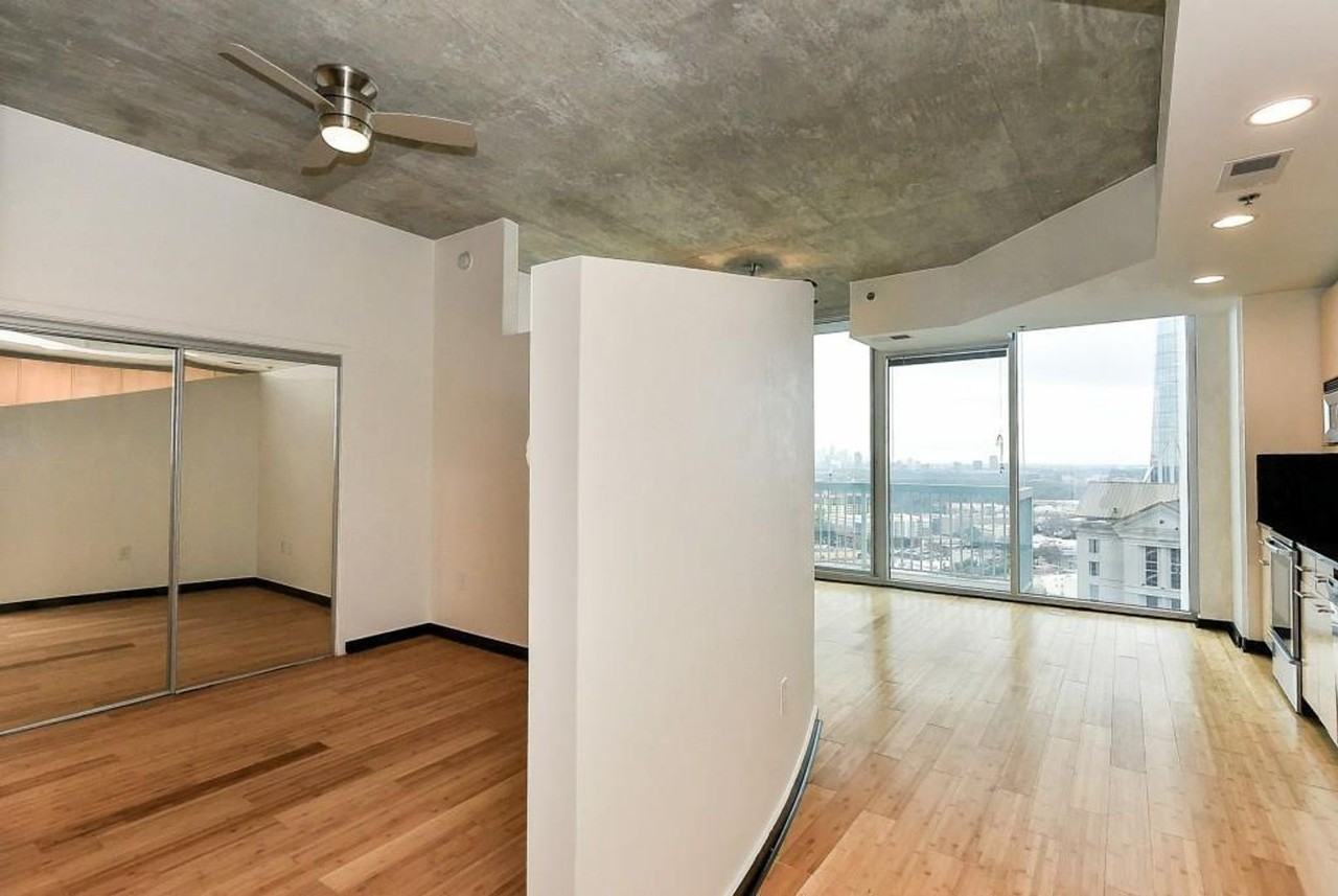 3324 Peachtree Rd Ne #2516 - Photo 3 of 30