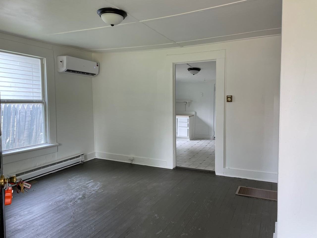 2127 Hanover St - Photo 2 of 8
