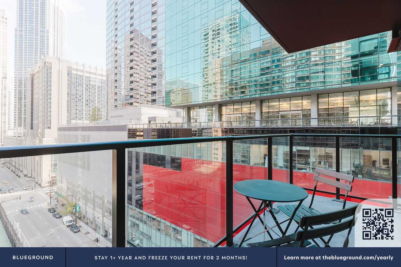 535 North Saint Clair Street - Photo 7 of 42