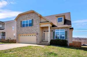 featured image of 1580 Buchanon Dr