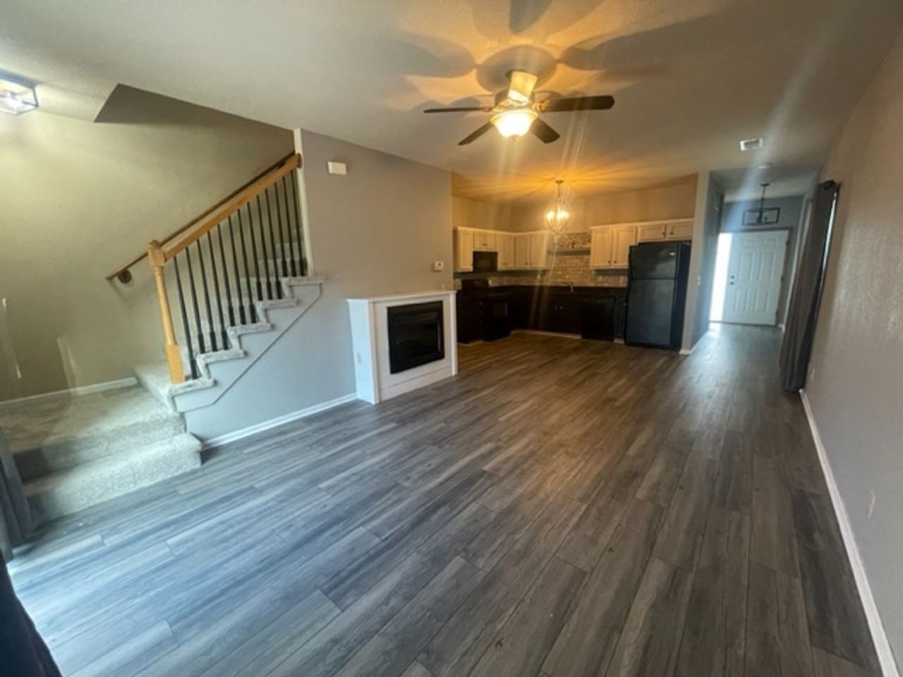 816 Oakbrook Pl - Photo 4 of 21