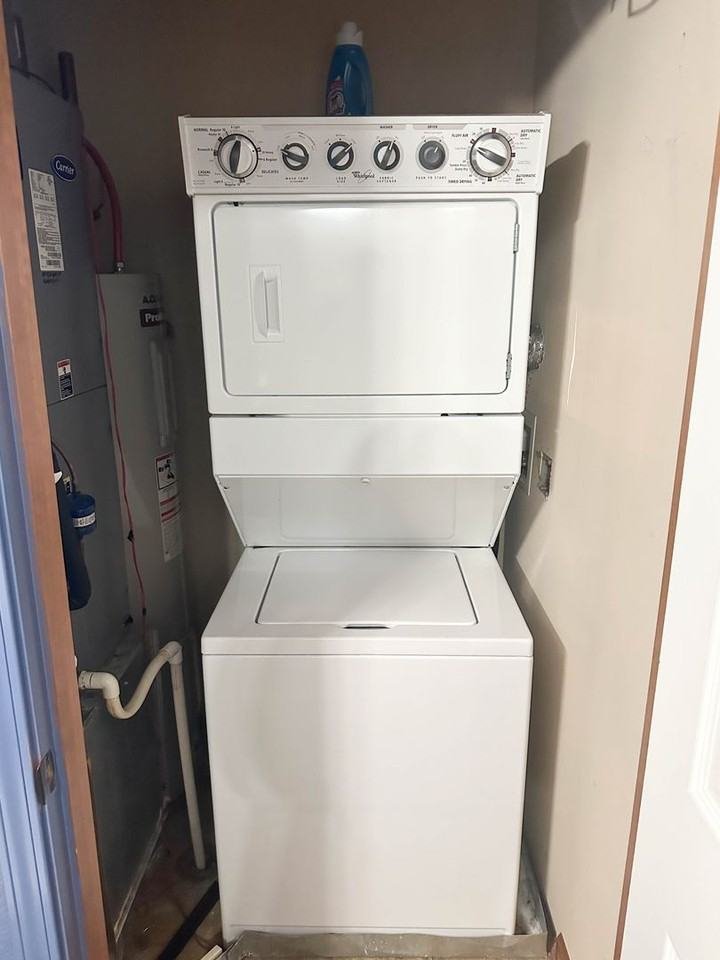 816 Oakbrook Pl - Photo 7 of 21