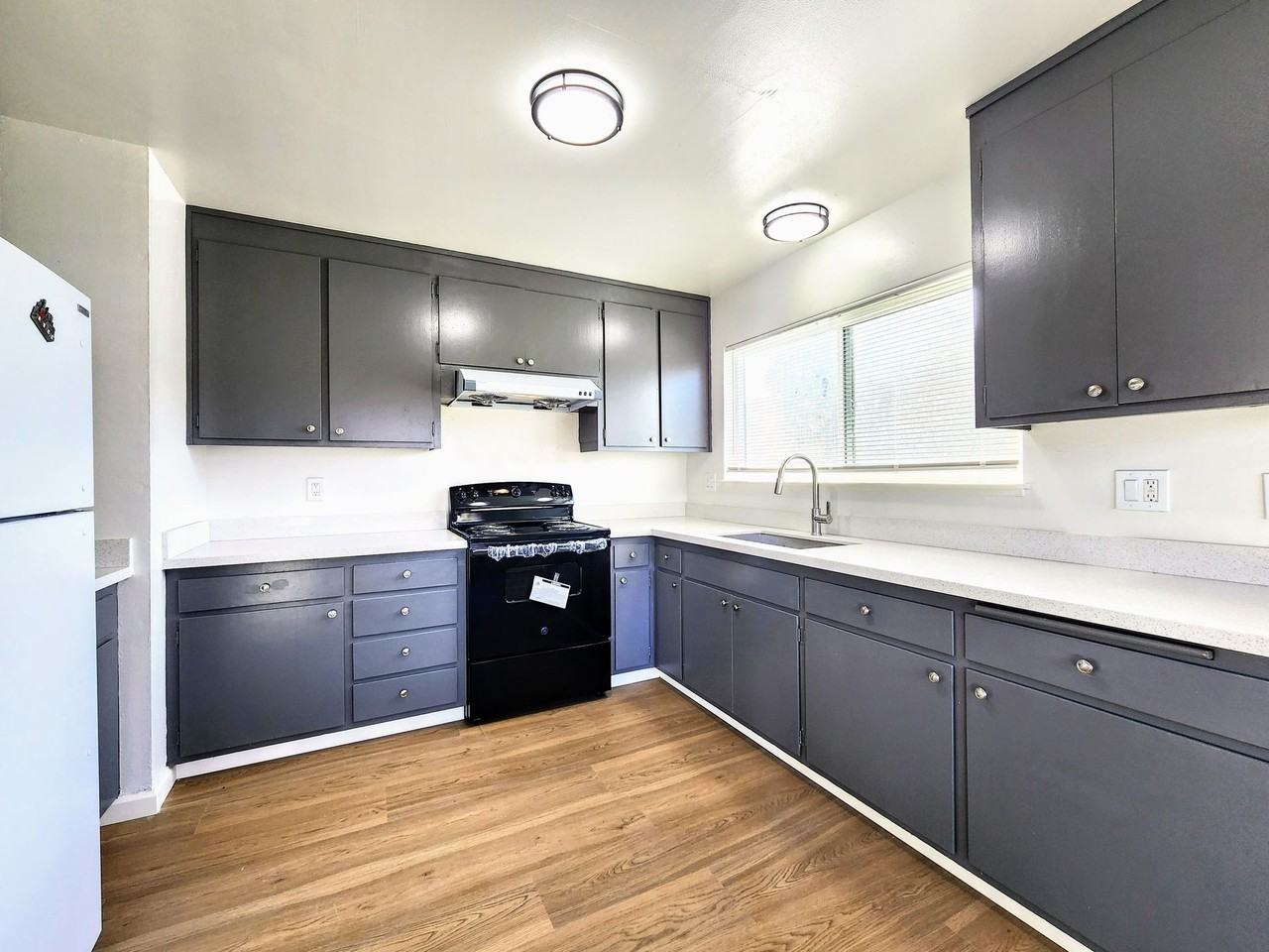 4440 Yukon Dr - Photo 7 of 40