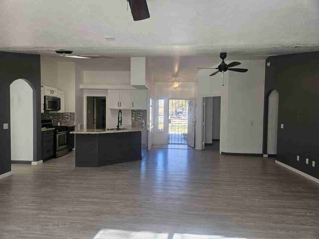 23089 Pahute Rd - Photo 3 of 20