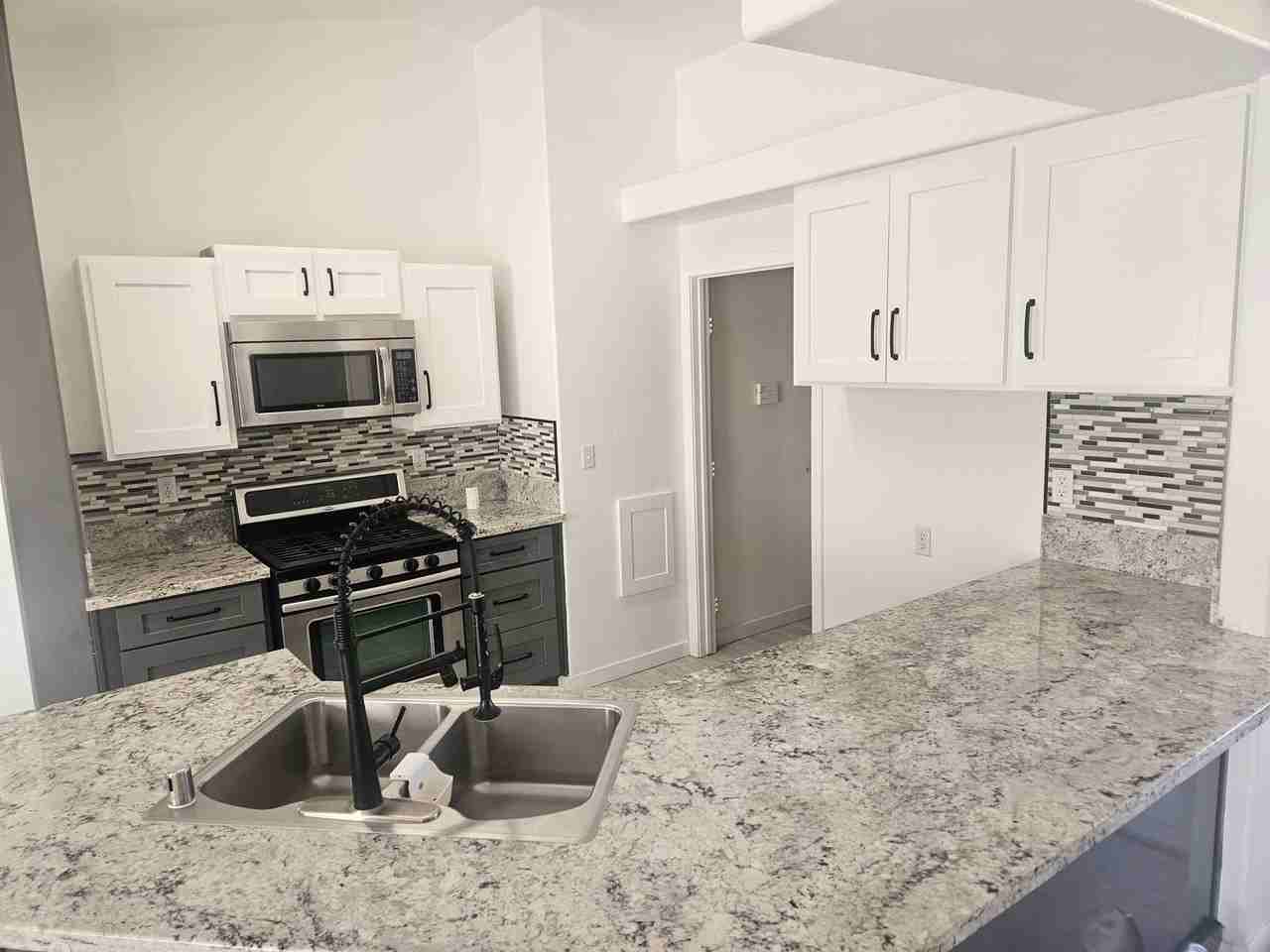 23089 Pahute Rd - Photo 4 of 20