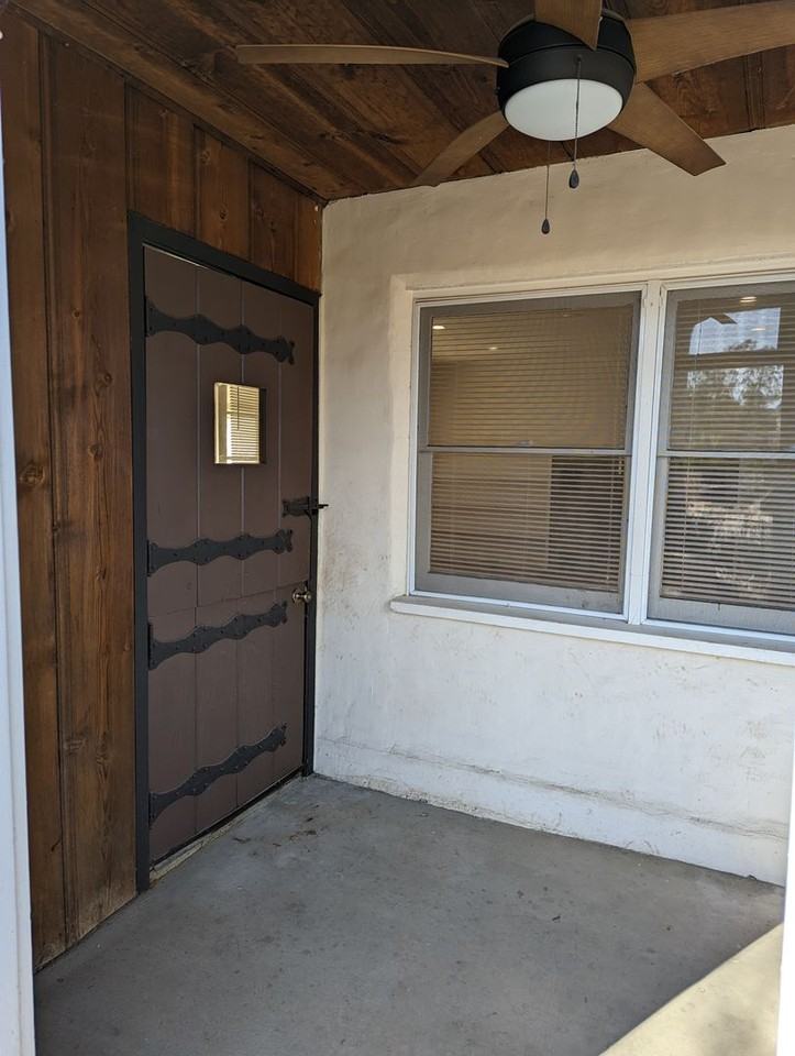 2221 Suncrest Blvd - Photo 3 of 26