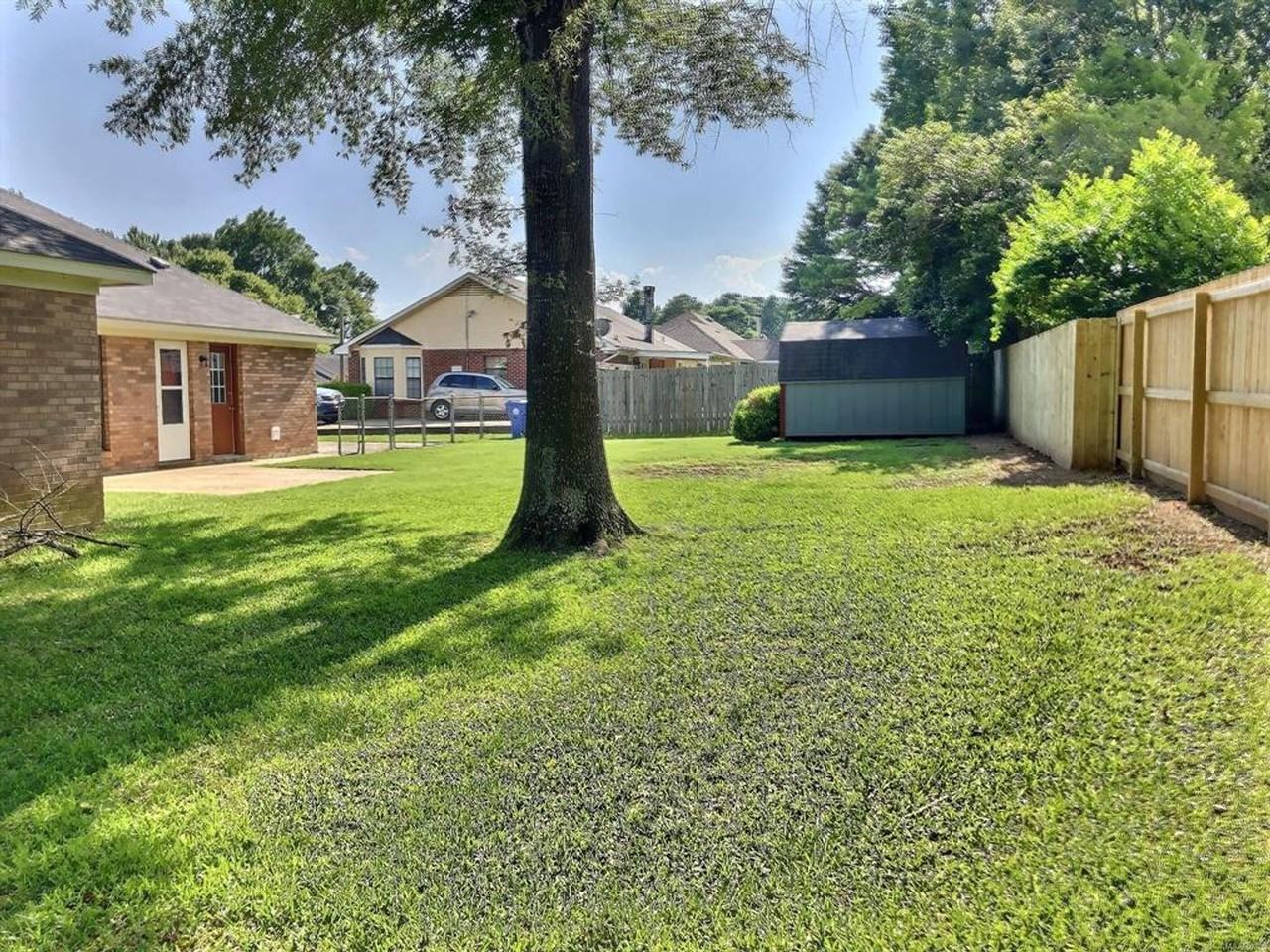 818 Sweet Ridge Rd - Photo 2 of 14