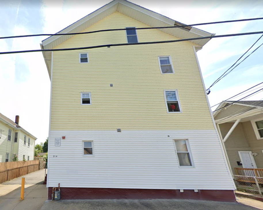 212-214 Washington Street - Photo 2 of 16