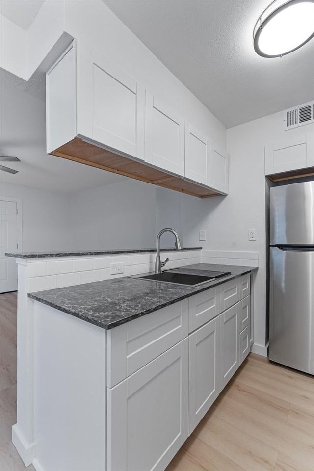 2501 Manor Cir - Photo 7 of 17