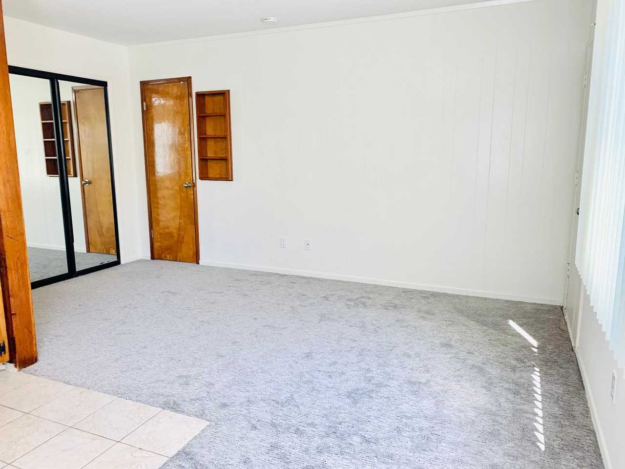 3264 Bayside Ln - Photo 2 of 16