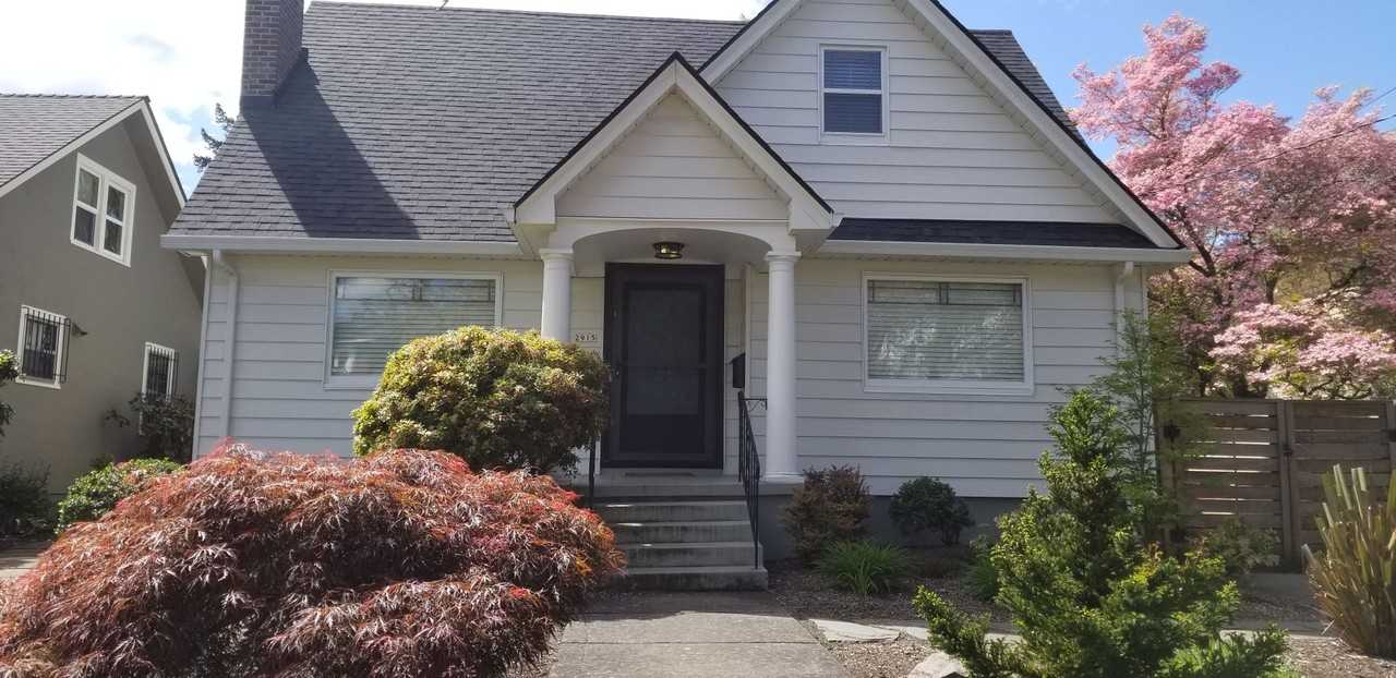 2915 Ne 46th Ave - Photo 2 of 32