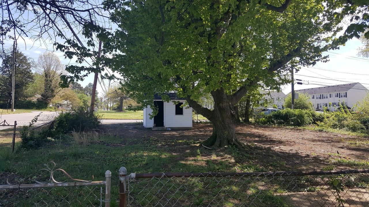 3417 Oxnard Rd - Photo 4 of 8