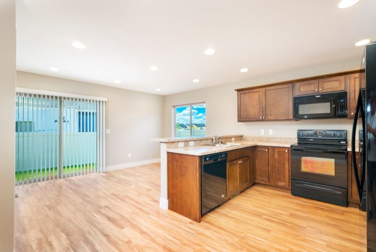 5308 Frontier Dr - Photo 4 of 18