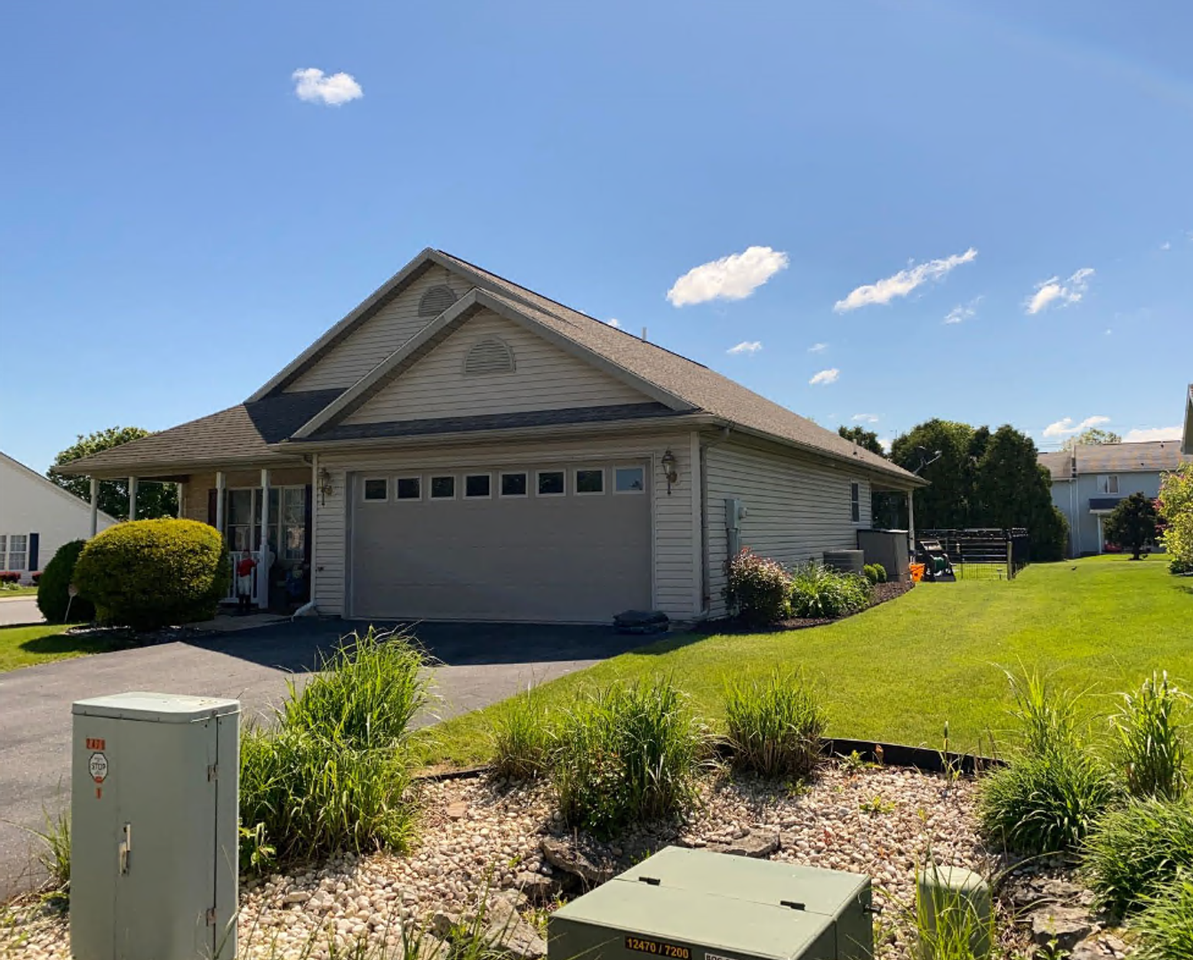 152 Lantern Ln - Photo 2 of 35