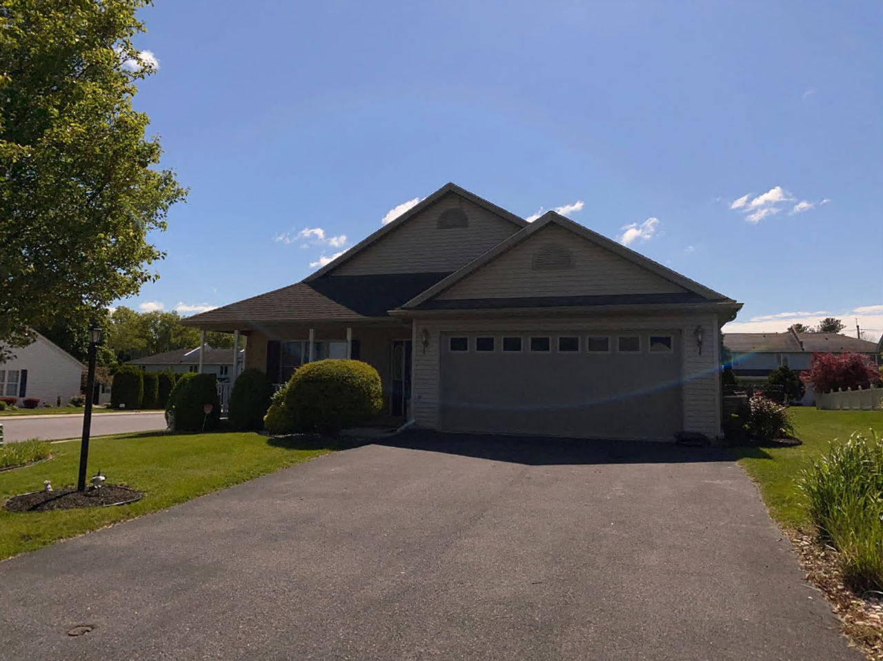 152 Lantern Ln - Photo 3 of 35