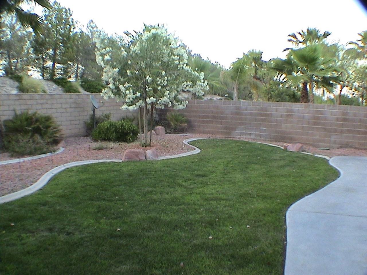 8562 Lambert Dr - Photo 3 of 50
