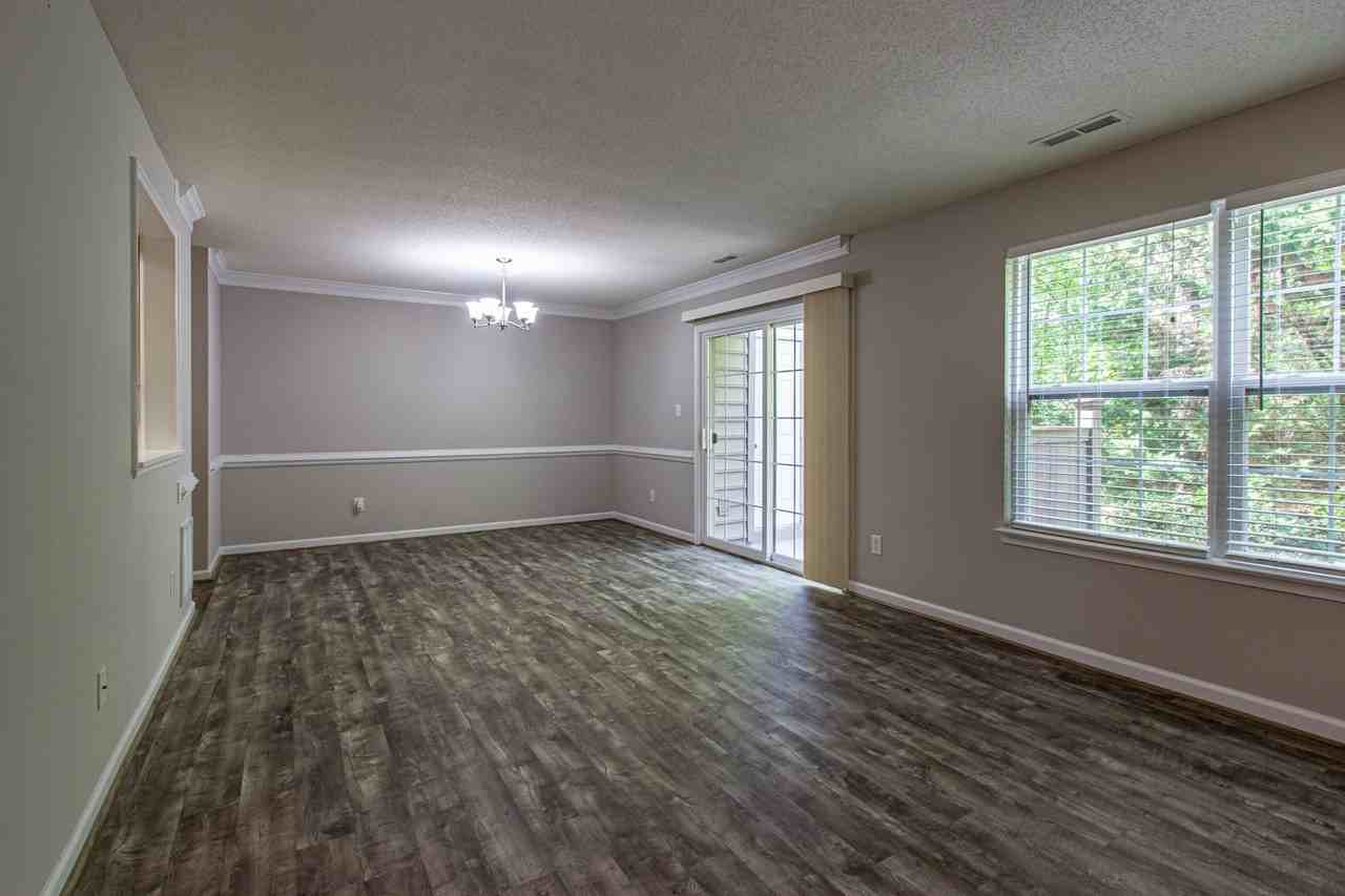 906 Settlement Dr - Photo 3 of 16