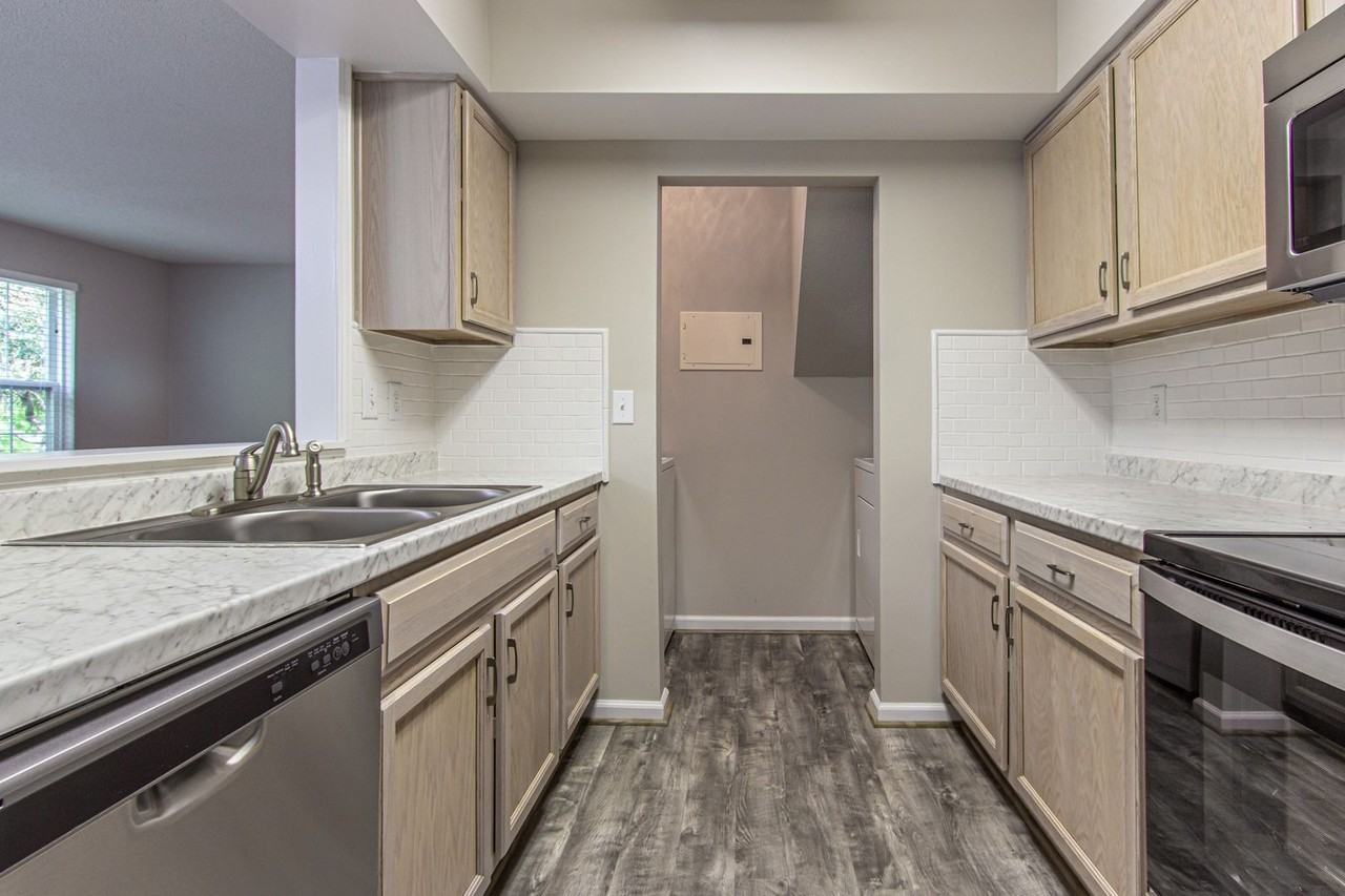 906 Settlement Dr - Photo 6 of 16