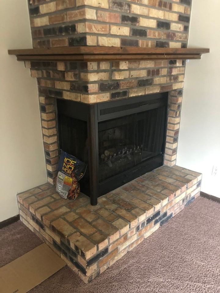 1233 Esther Ct - Photo 3 of 11