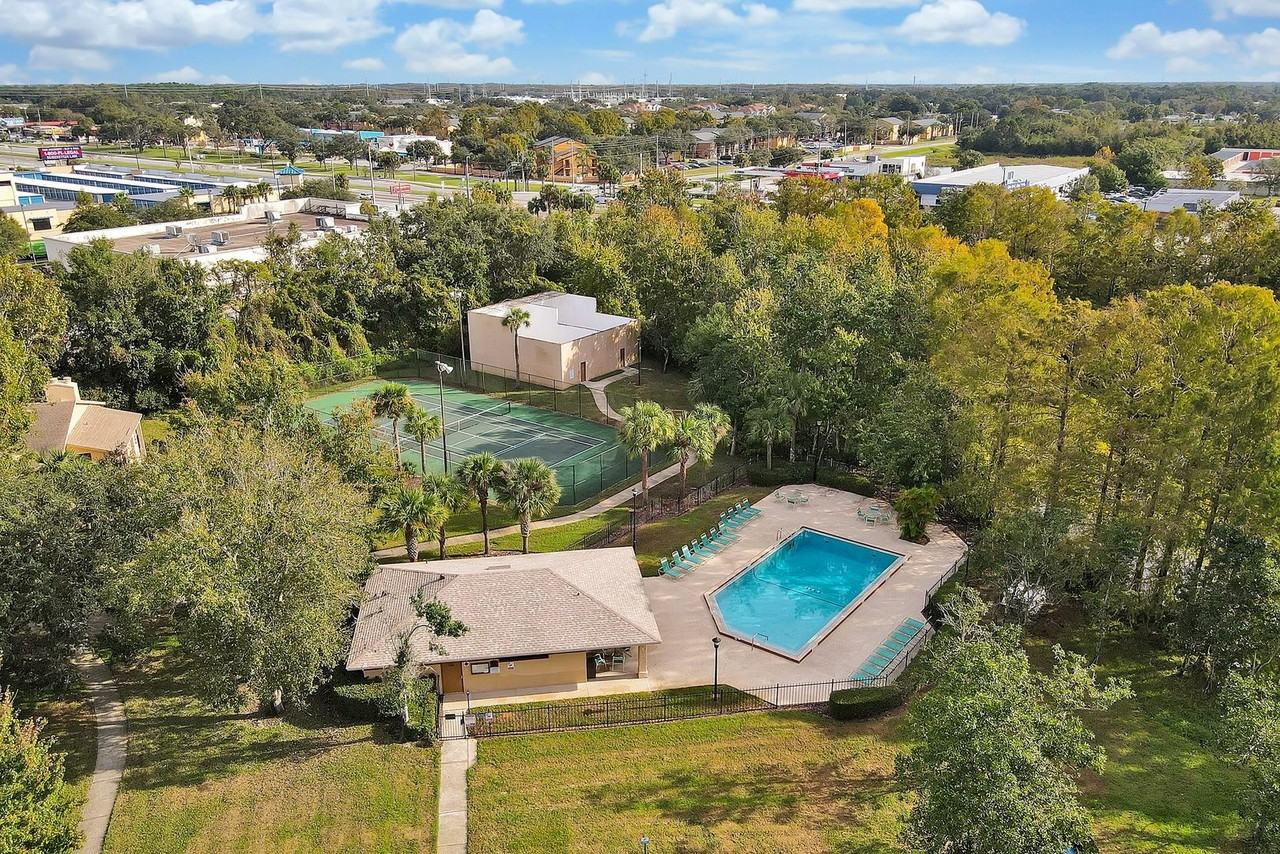 4838 S Semoran Blvd #902 - Photo 3 of 15