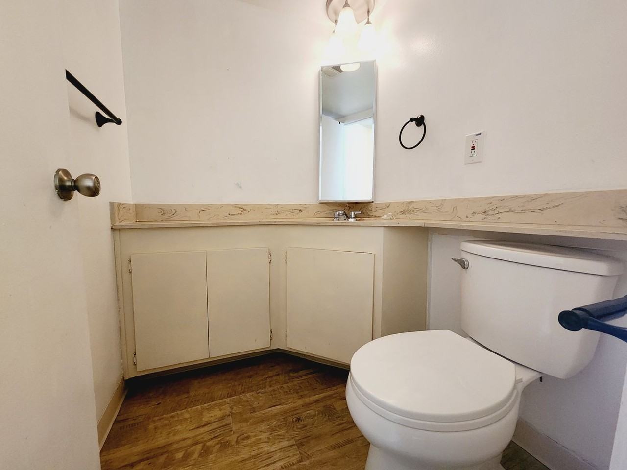 6060 Via Casitas - Photo 4 of 18