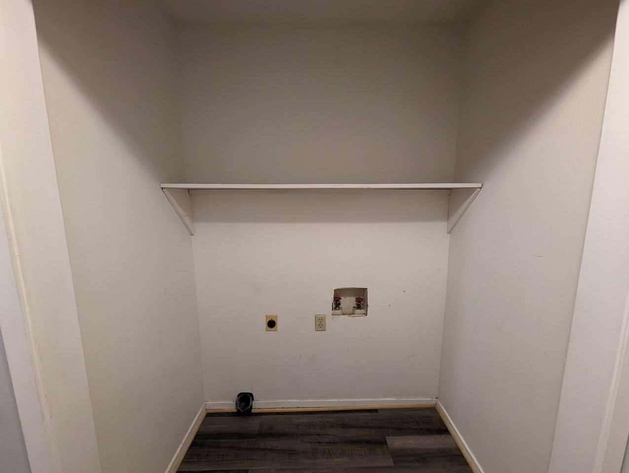 1520 E Boswell St - Photo 5 of 7