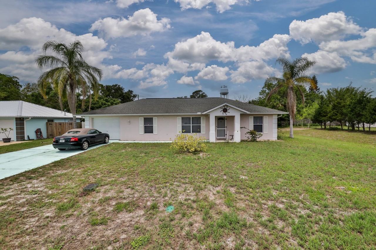 2104 India Palm Dr - Photo 2 of 25