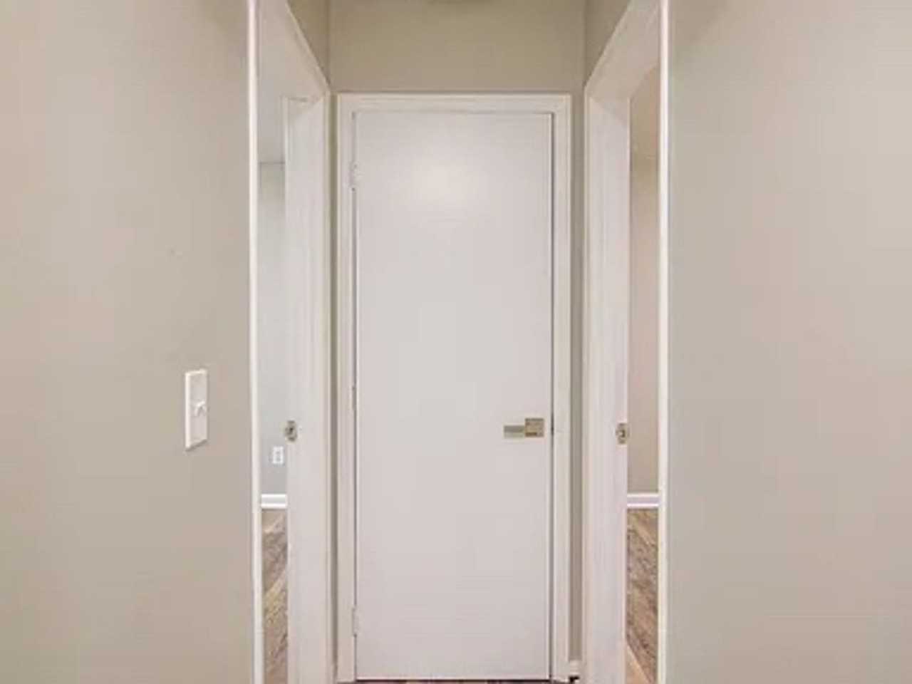 4637 Rowland Ave - Photo 6 of 11