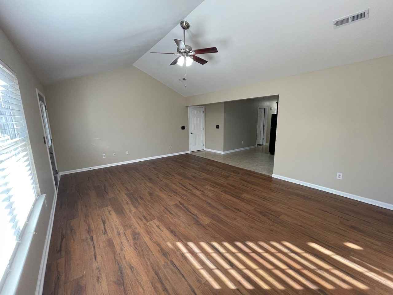 21 Westbury Dr Nw - Photo 4 of 29