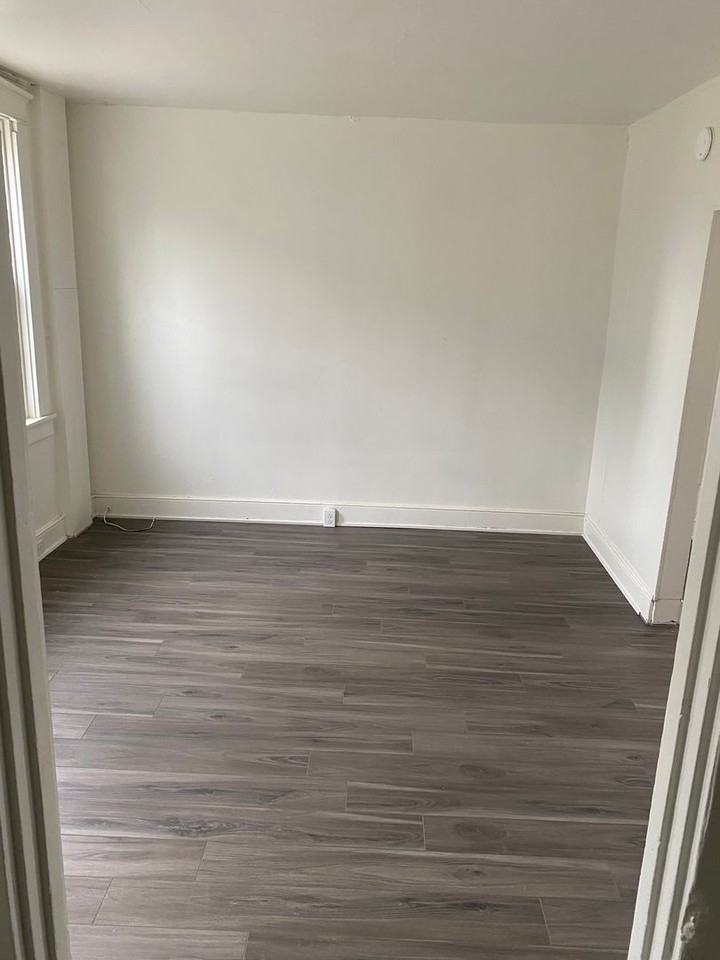 124 S Arch St - Photo 4 of 12