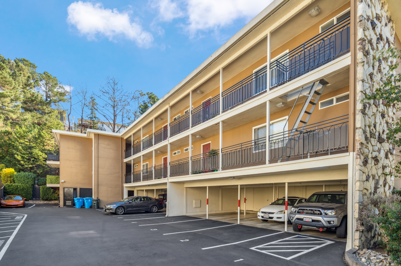 Glendora Apartments - Photo 2 of 3