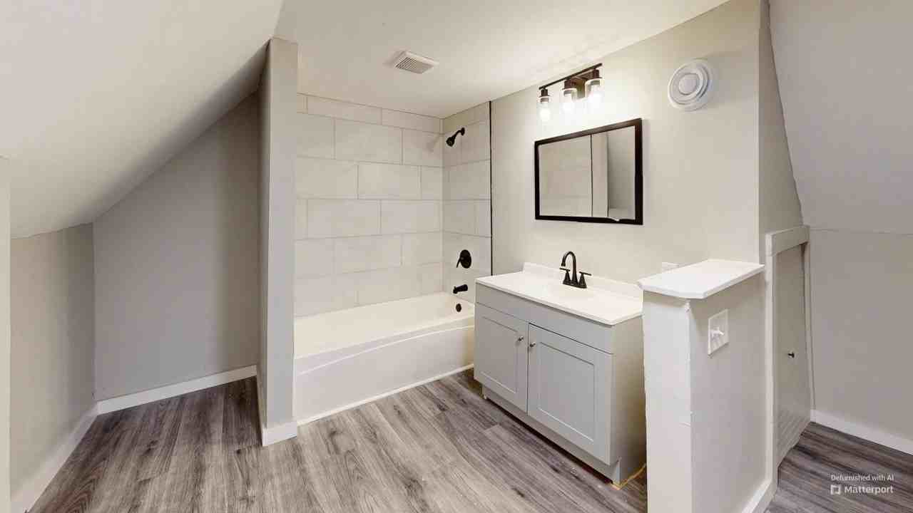 3794 W 31st St - Photo 2 of 50