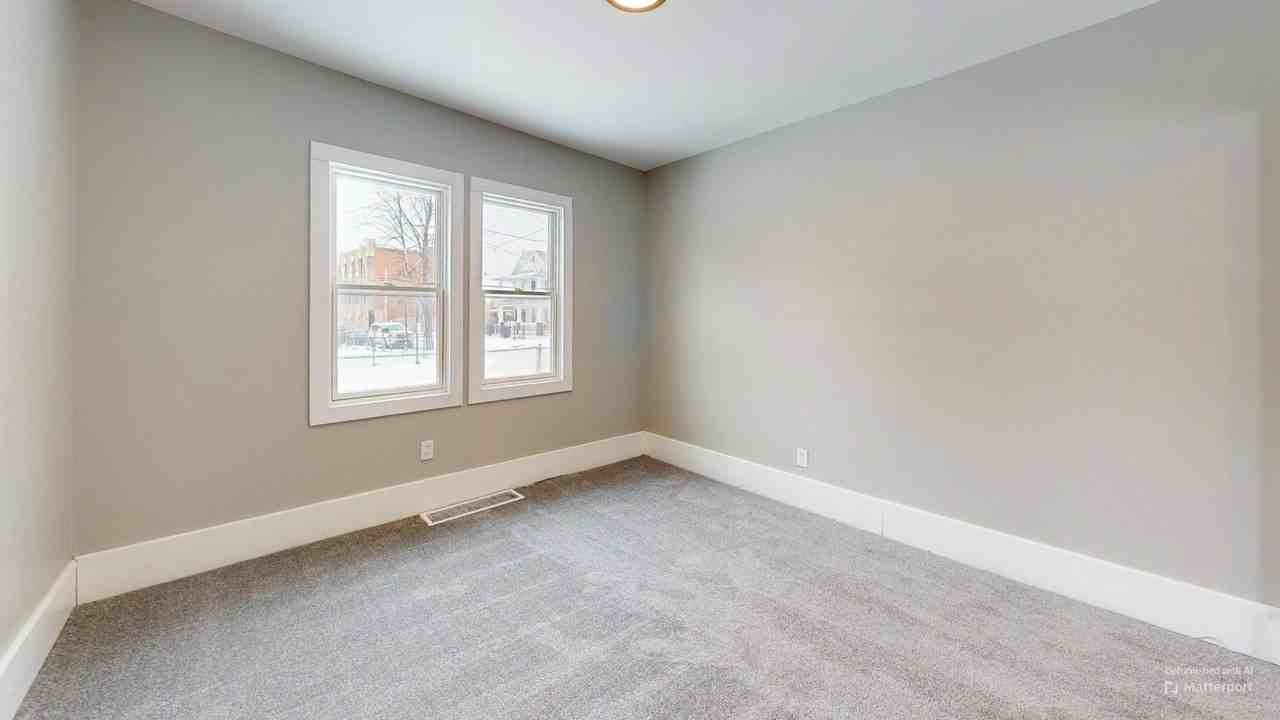 3794 W 31st St - Photo 6 of 50