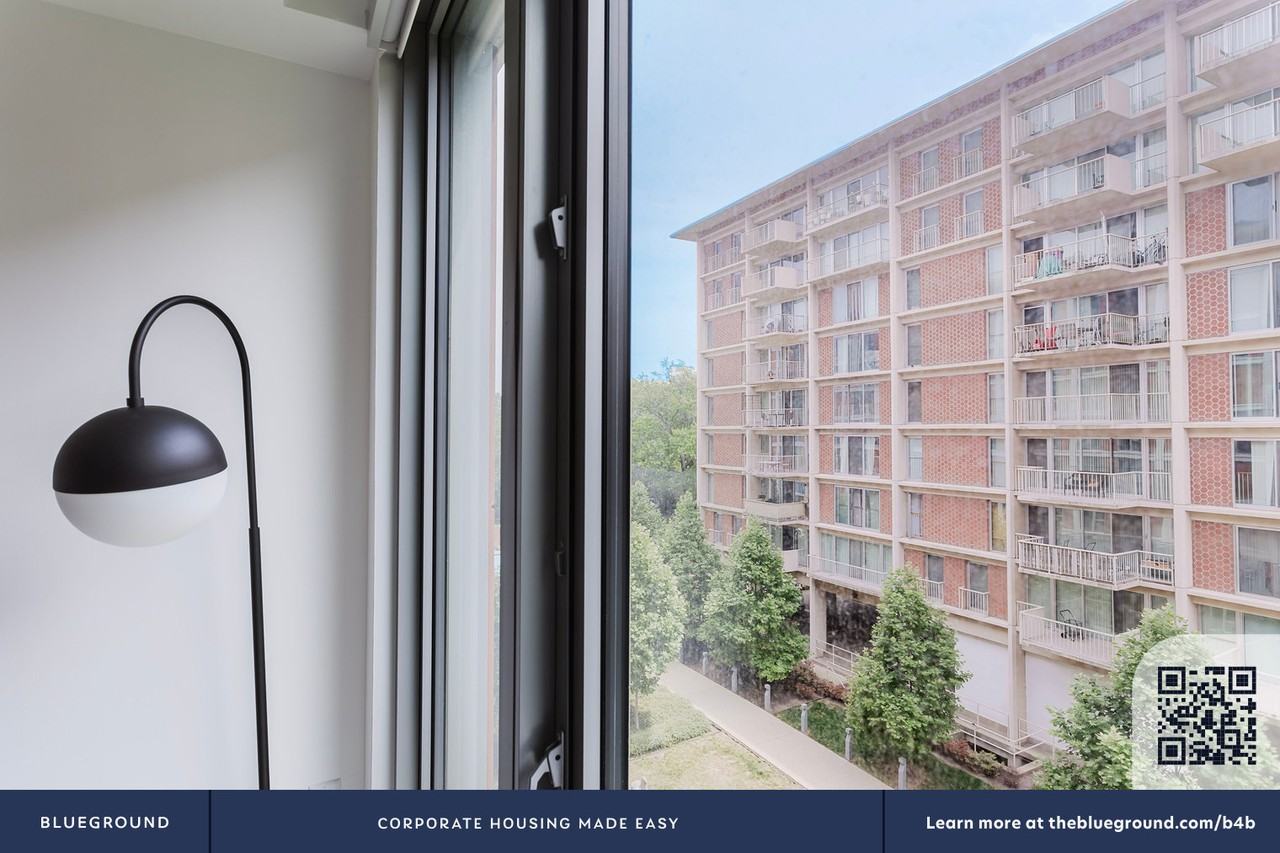 600 4th Street Southwest - Photo 6 of 35