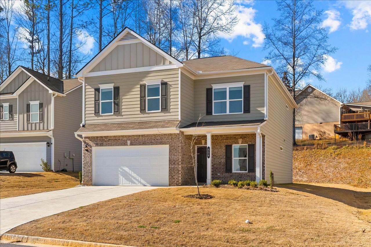 454 Treadstone Dr - Photo 4 of 44