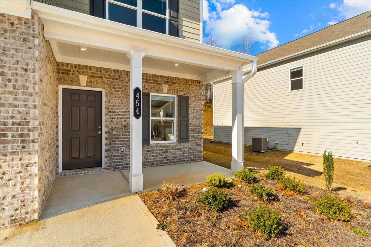 454 Treadstone Dr - Photo 5 of 44