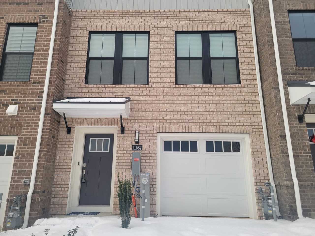 11587 Kirkleigh Dr - Photo 2 of 31