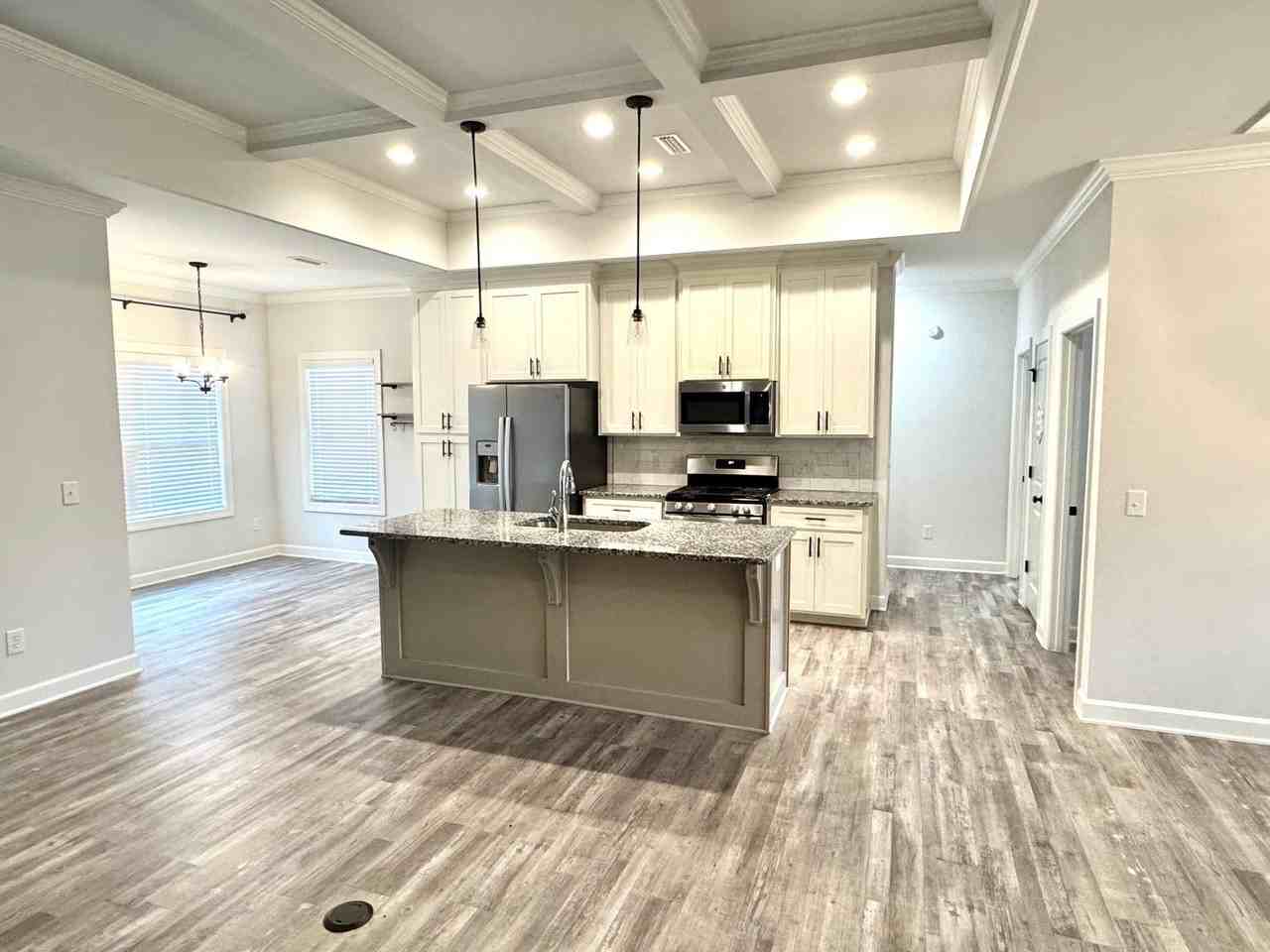 127 Birchwood Pl - Photo 3 of 15
