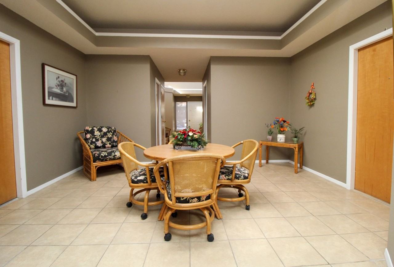 7465 7465 Stoney Hill 13C - 7465 Stoney Hill 13C - Photo 6 of 42