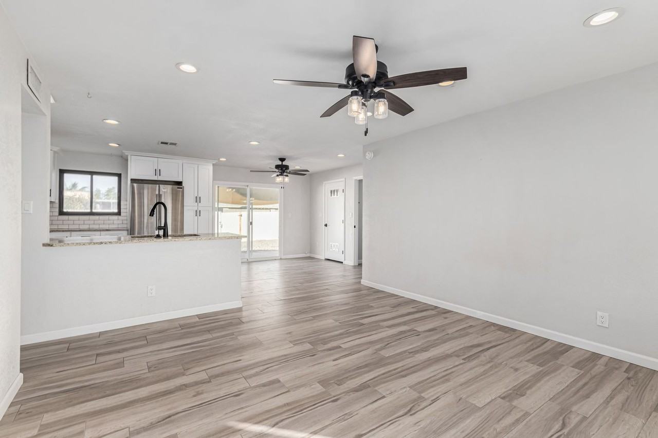 1420 N Rose St - Photo 7 of 31