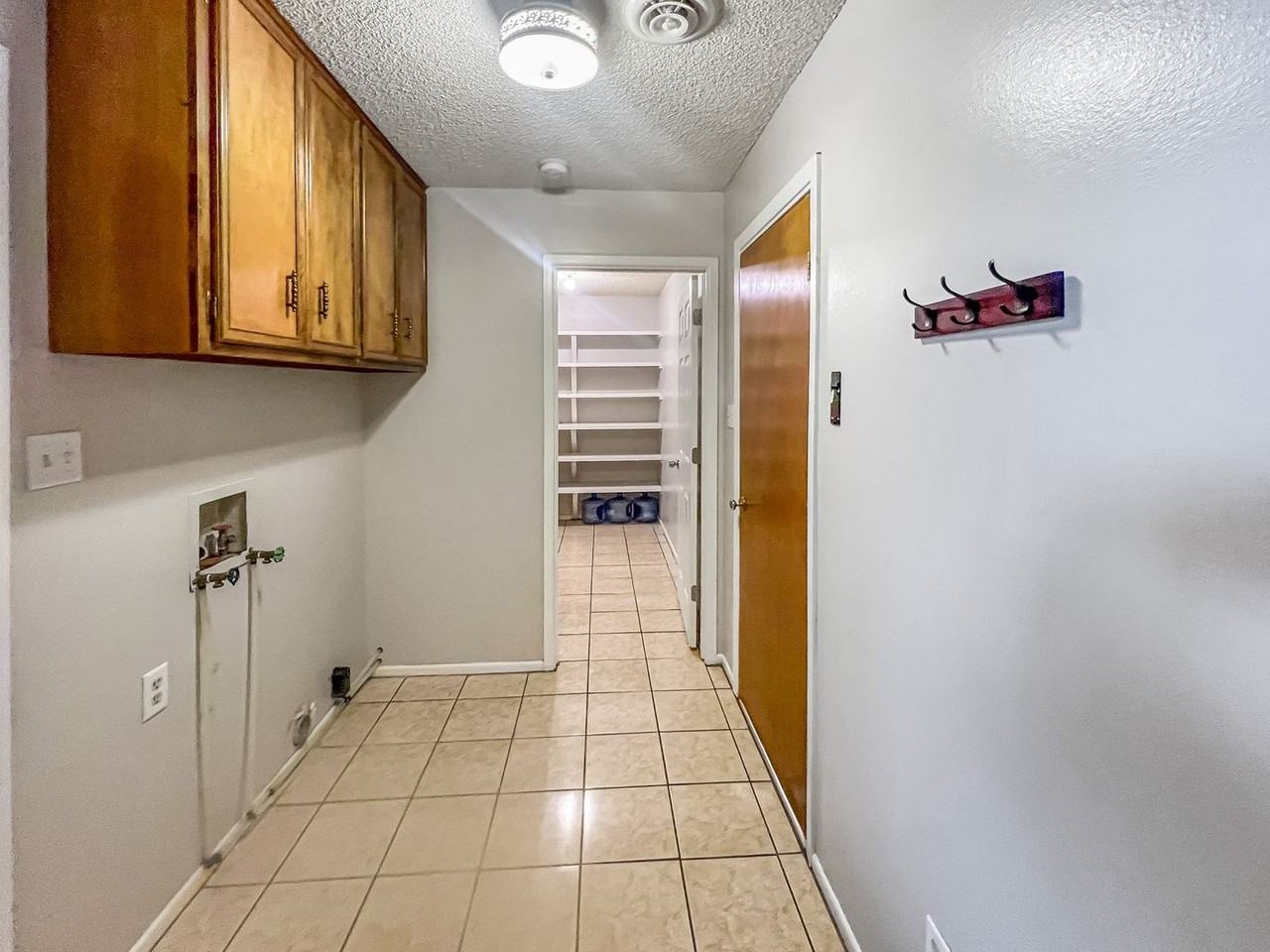 1210 W Kiowa Ave - Photo 5 of 15