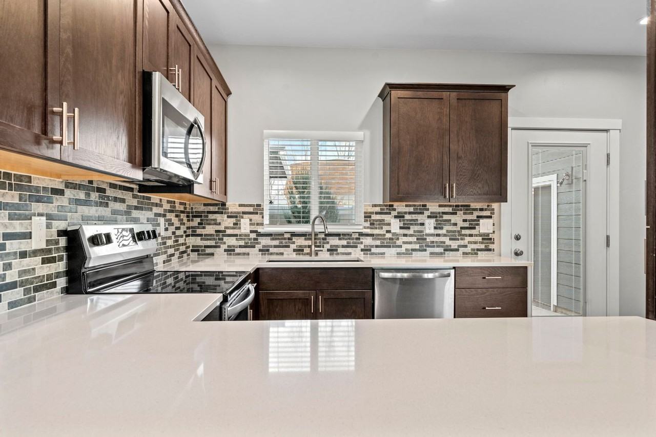 4980 W Targee St - Photo 5 of 26