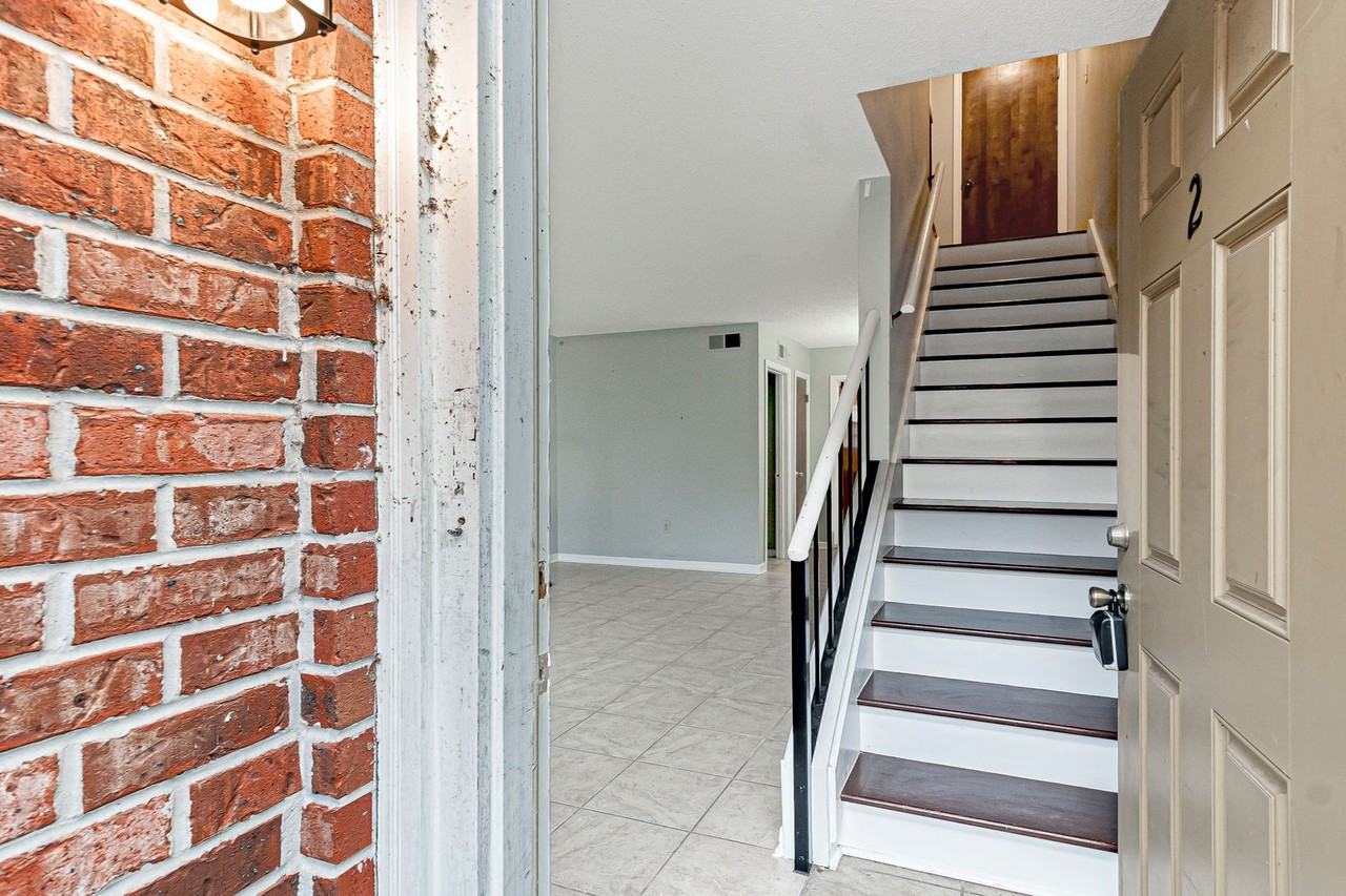3711 Cole Dr - Photo 3 of 8