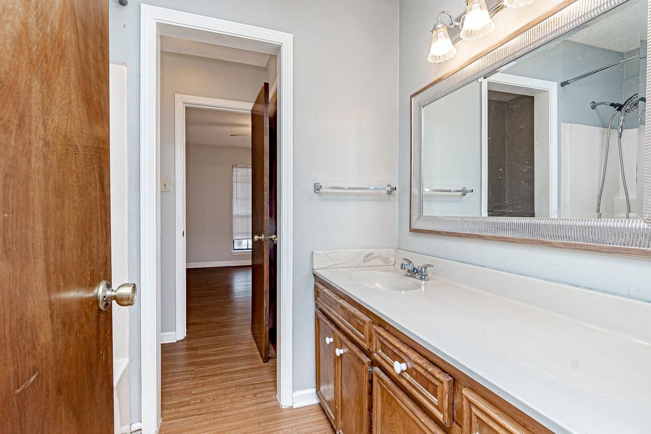 3711 Cole Dr - Photo 5 of 8