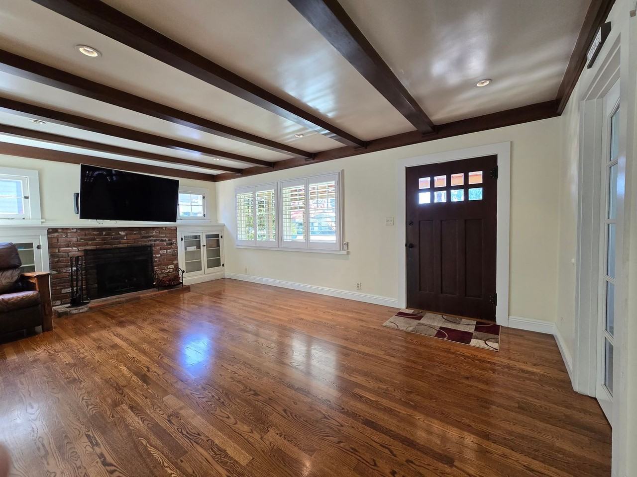 3617 Linwood Pl - Photo 4 of 24