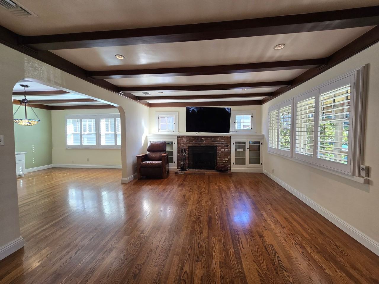 3617 Linwood Pl - Photo 5 of 24