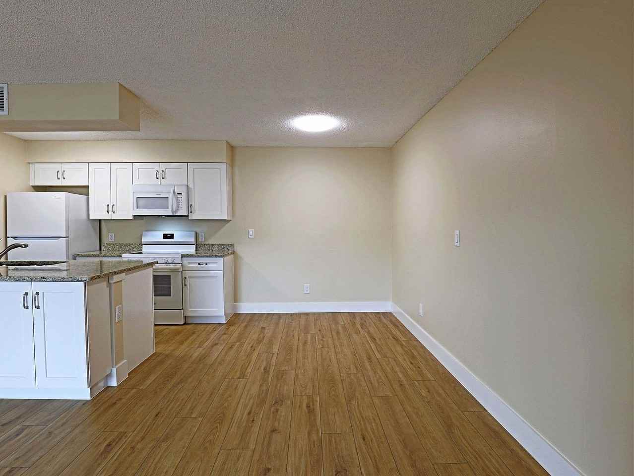 5311 Summerlin Rd - Photo 5 of 30