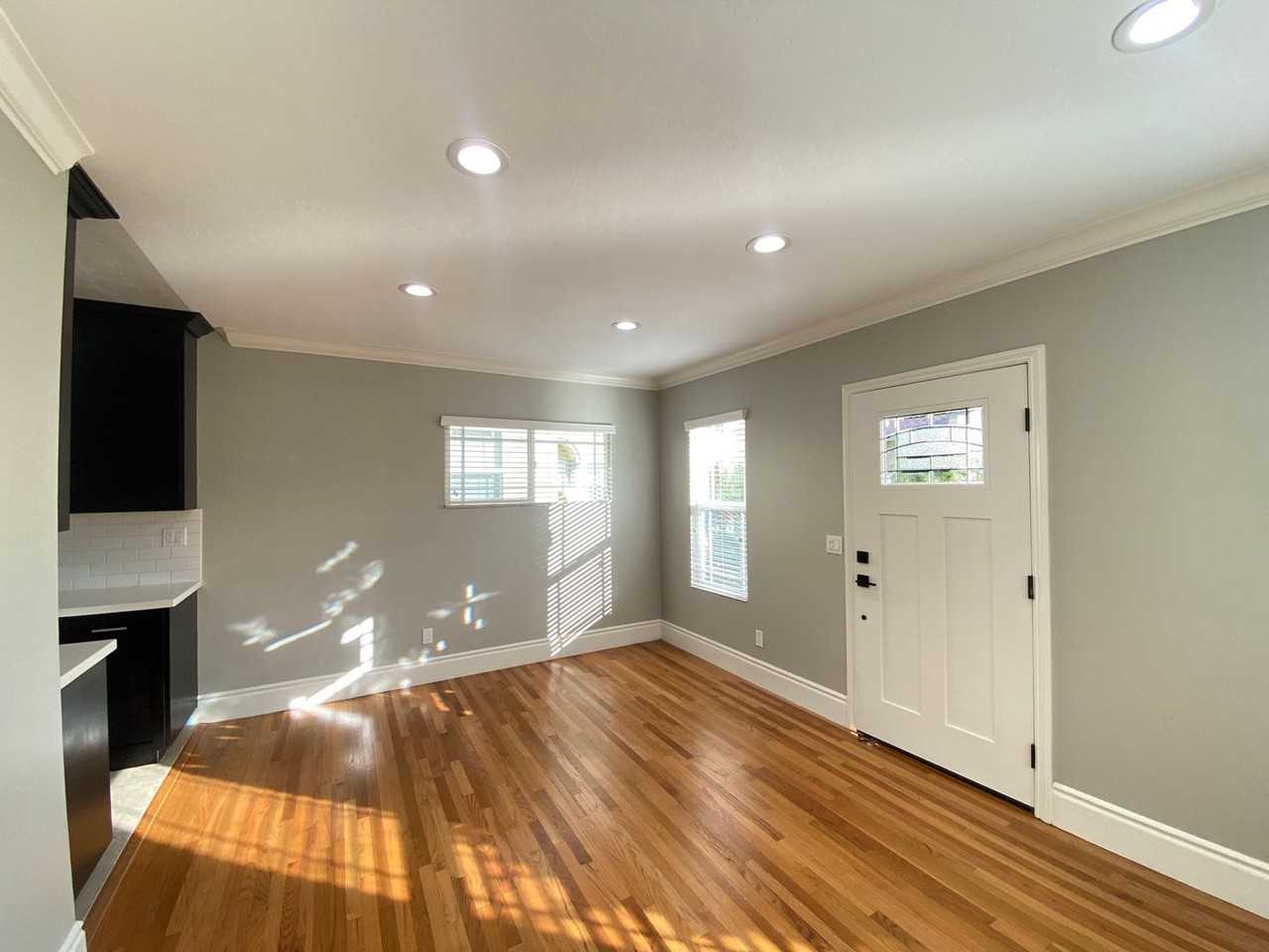 2952 B St - Photo 5 of 25