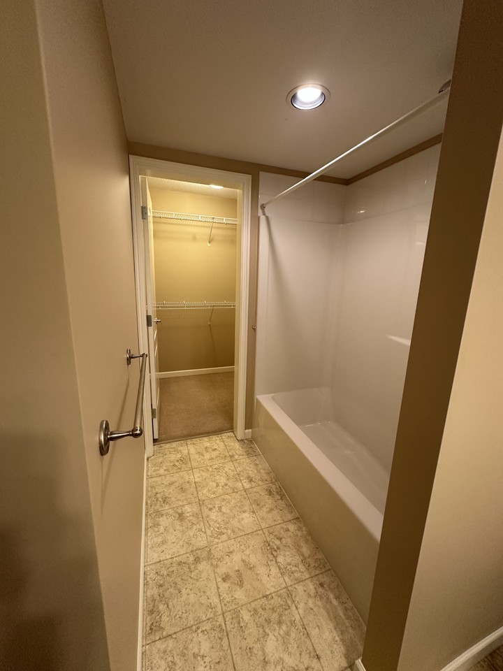 7536 - 7536 Topaz Drive - Photo 3 of 11